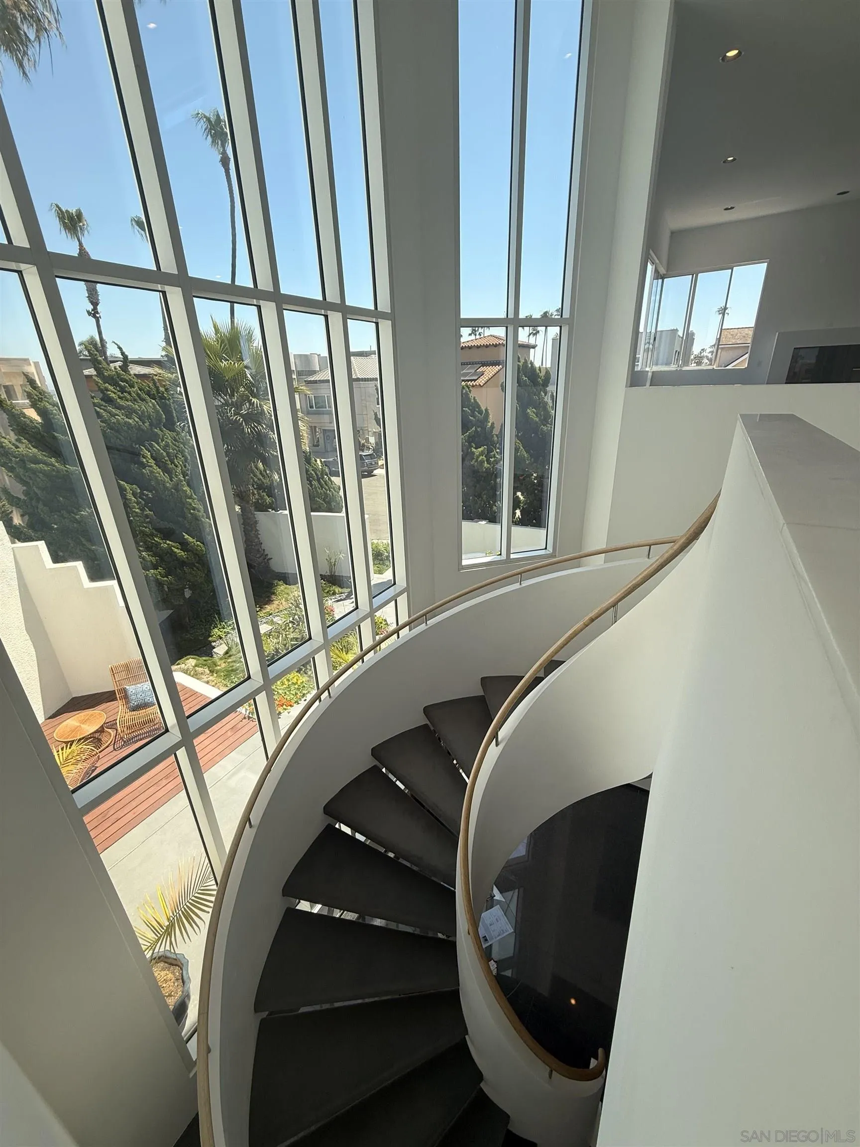 25 Green Turtle Road Coronado, CA 92118 - Photo 7 of 51 Gallery Image 7