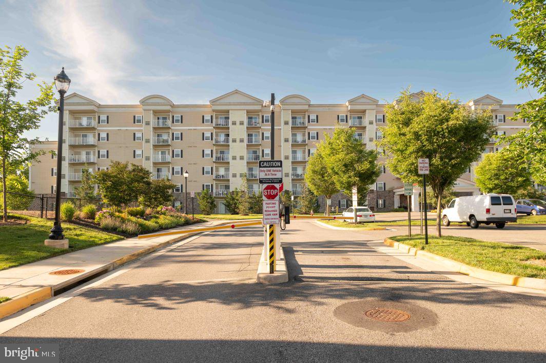 6301 Edsall Road, Unit 608 Alexandria, VA 22312 - Photo 1 of 11 Gallery Image 1