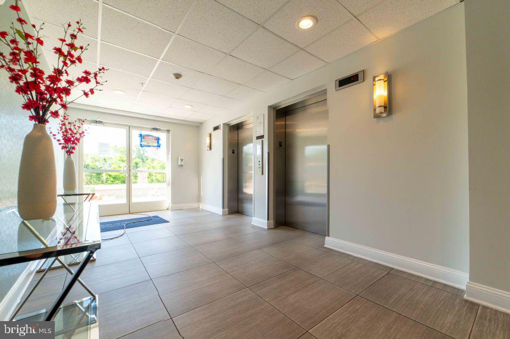 6301 Edsall Road, Unit 608 Alexandria, VA 22312 - Photo 5 of 11 Gallery Image 5