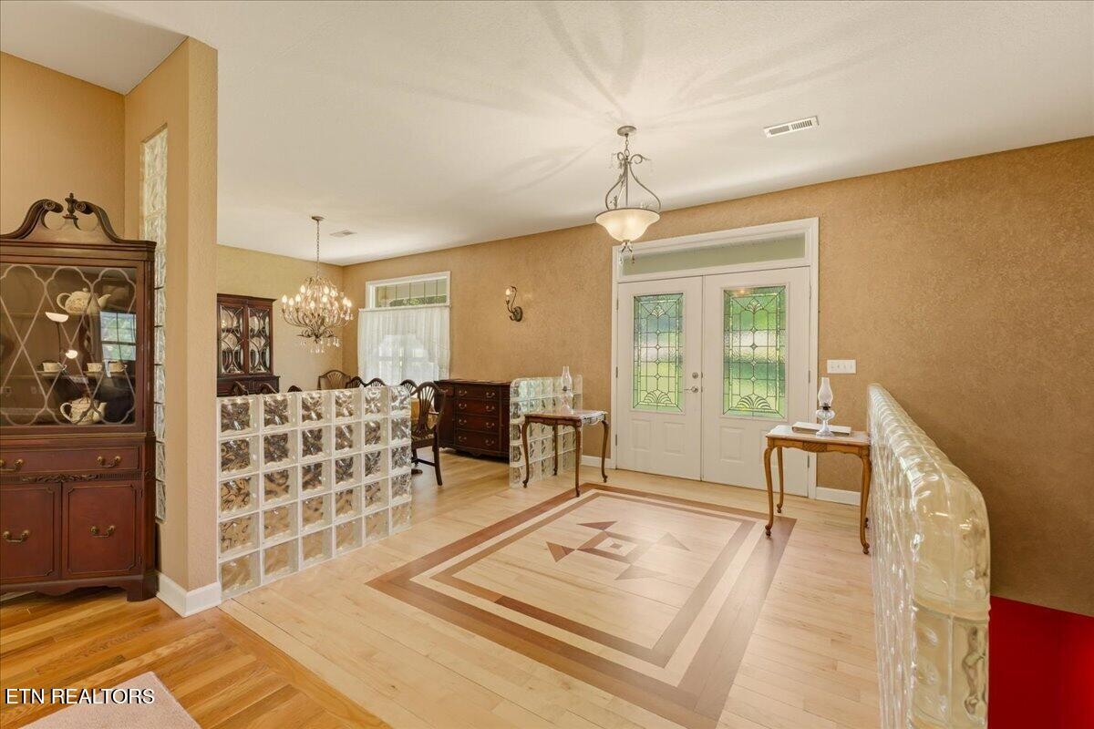 828 Helton Road Maryville, TN 37804 - Photo 8 of 37 Gallery Image 8