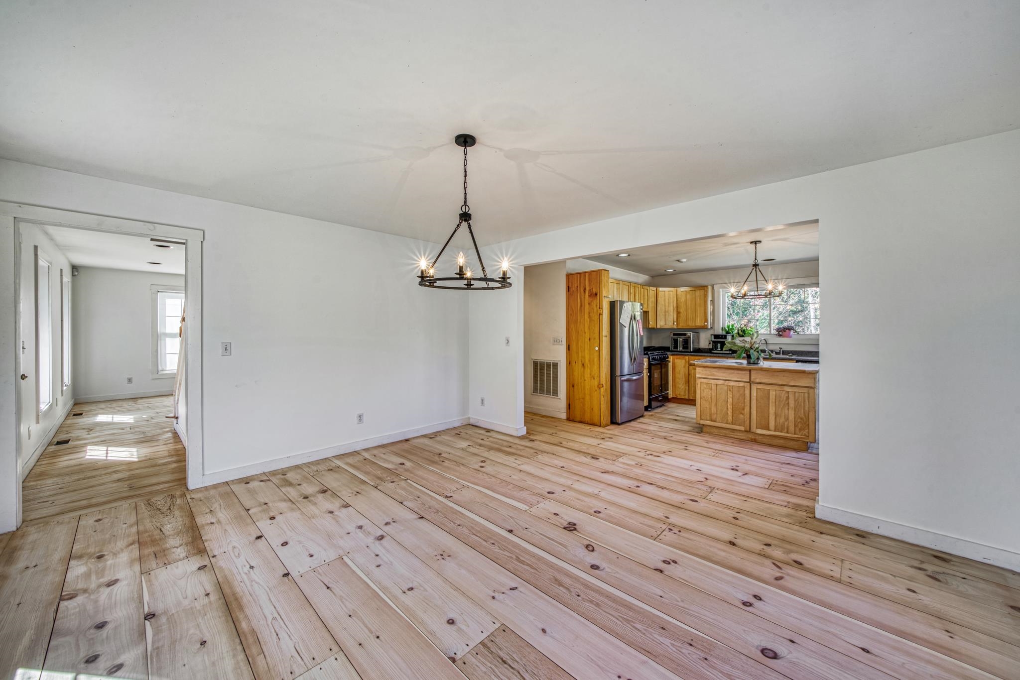 655 East Washington Road Bradford, NH 03221 - Photo 4 of 33 Gallery Image 4