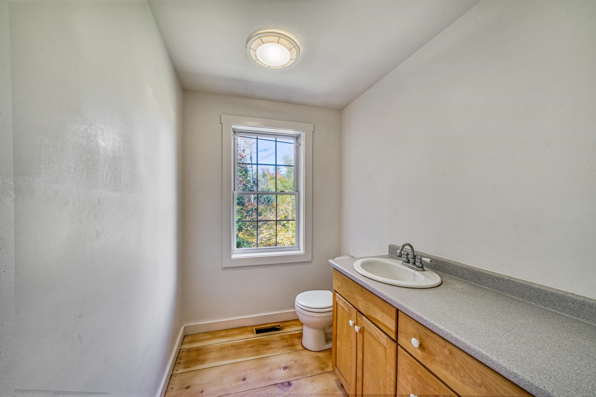 655 East Washington Road Bradford, NH 03221 - Photo 5 of 33 Gallery Image 5