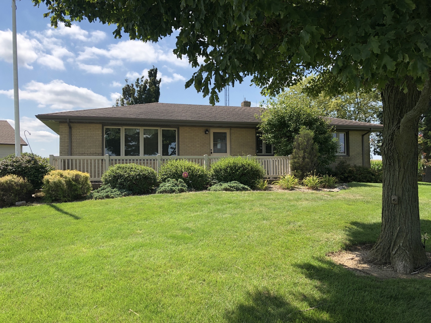 764 North 3450th Road Utica, IL 61373 - Photo 2 of 14