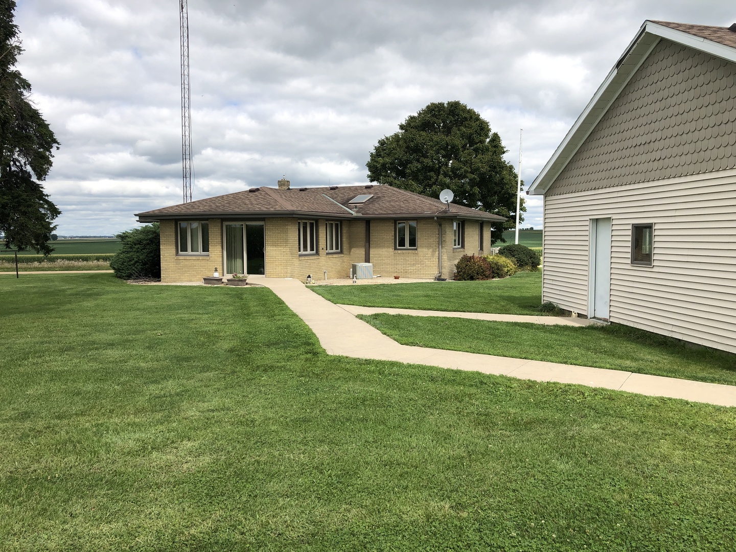 764 North 3450th Road Utica, IL 61373 - Photo 6 of 14