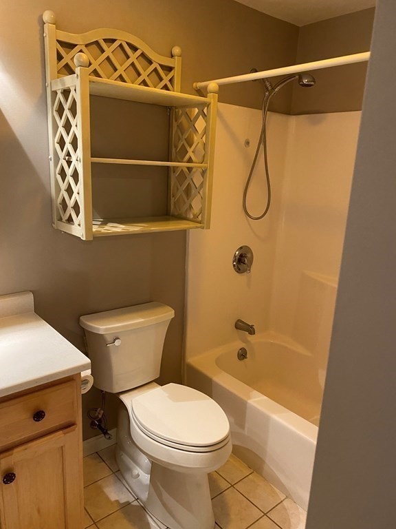 18 Mashpee Neck Road Mashpee, MA 02649 - Photo 12 of 16 Gallery Image 12