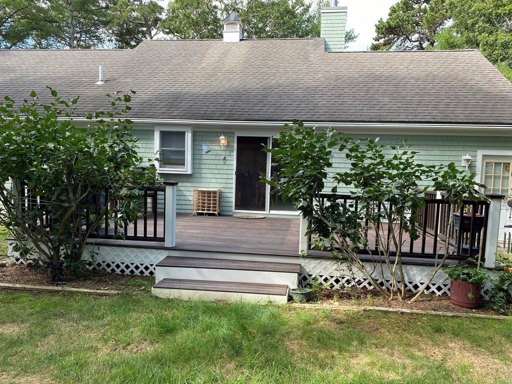 18 Mashpee Neck Road Mashpee, MA 02649 - Photo 3 of 16 Gallery Image 3