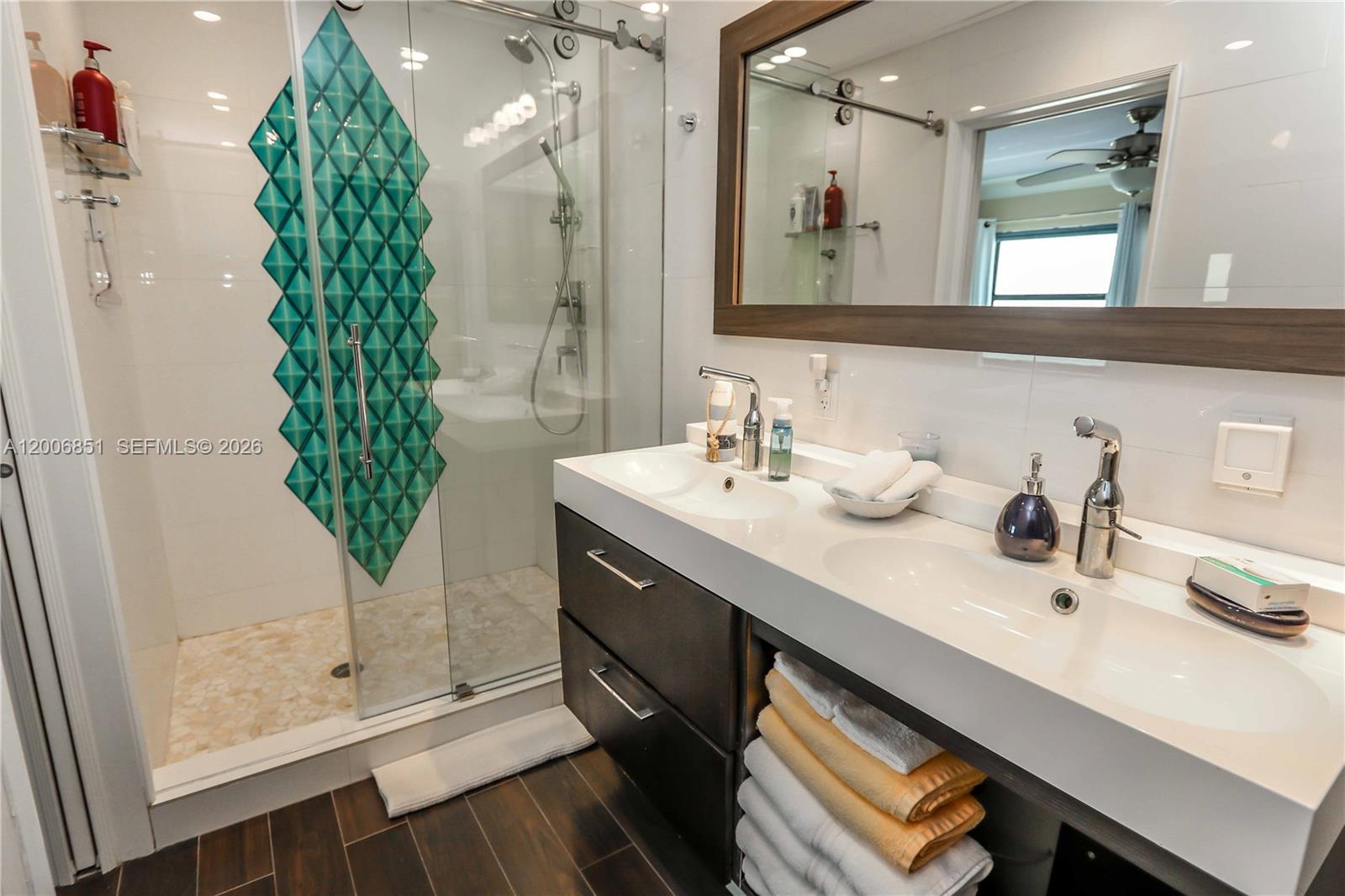 3300 North Surf Road, Unit 17A Hollywood, FL 33019 - Photo 17 of 38