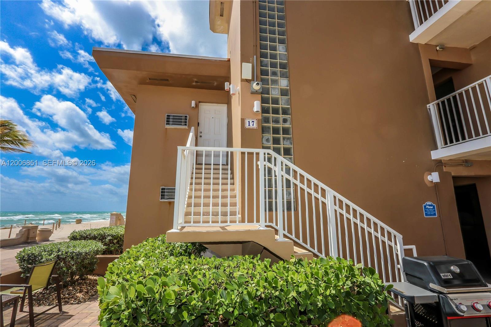 3300 North Surf Road, Unit 17A Hollywood, FL 33019 - Photo 24 of 38