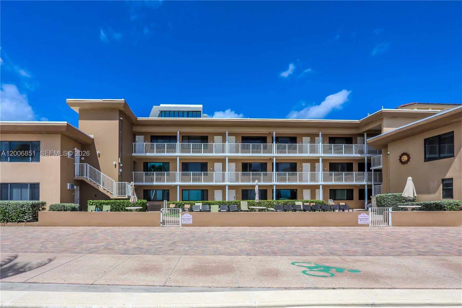 3300 North Surf Road, Unit 17A Hollywood, FL 33019 - Photo 26 of 38