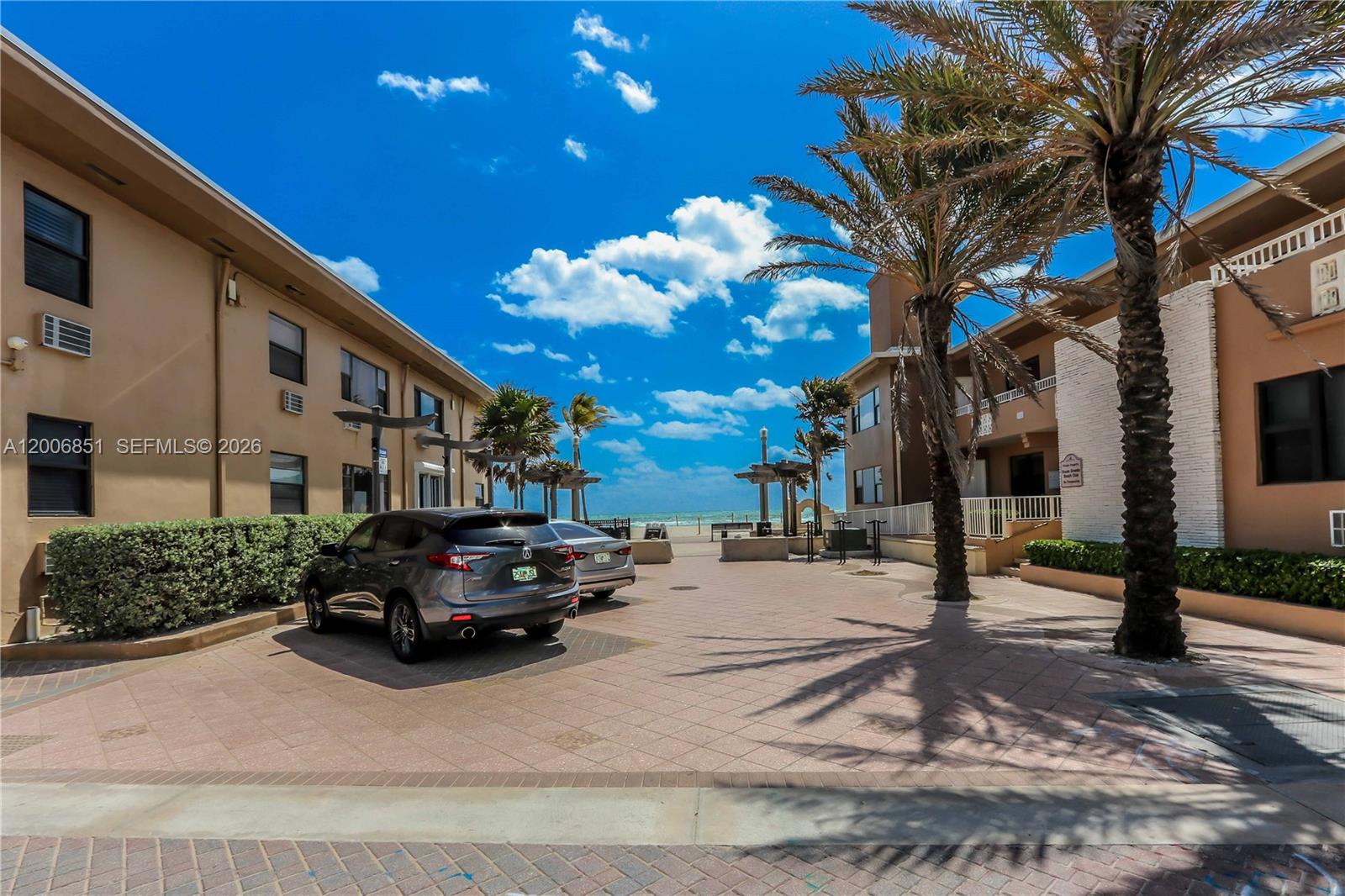 3300 North Surf Road, Unit 17A Hollywood, FL 33019 - Photo 34 of 38