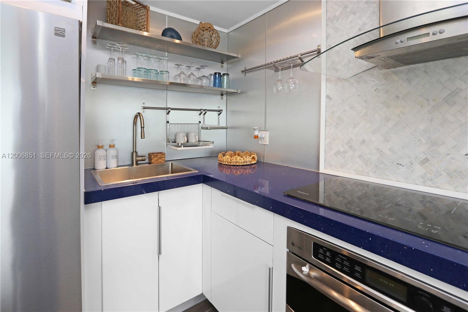 3300 North Surf Road, Unit 17A Hollywood, FL 33019 - Photo 9 of 38