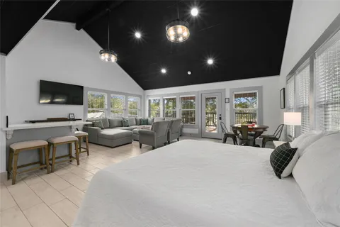 $1,325,000 | 2903 Oak Ridge Drive, Spicewood, TX 78669