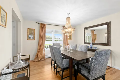 Undisclosed Address, Water Mill, NY 11976