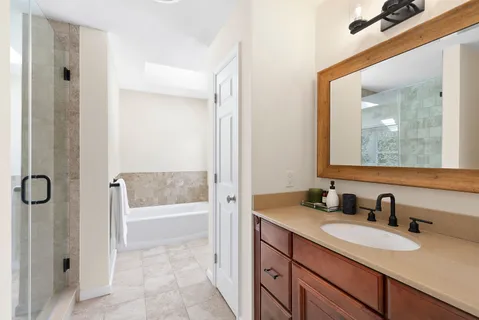 Undisclosed Address, Water Mill, NY 11976