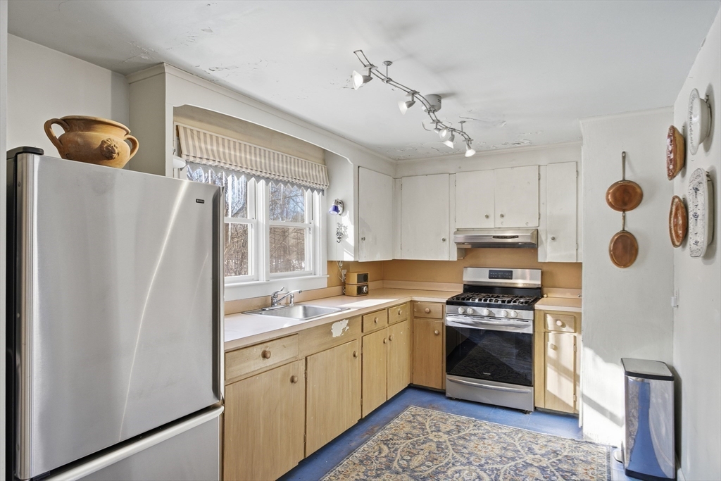 414 Great Road Stow, MA 01775 - Photo 14 of 42