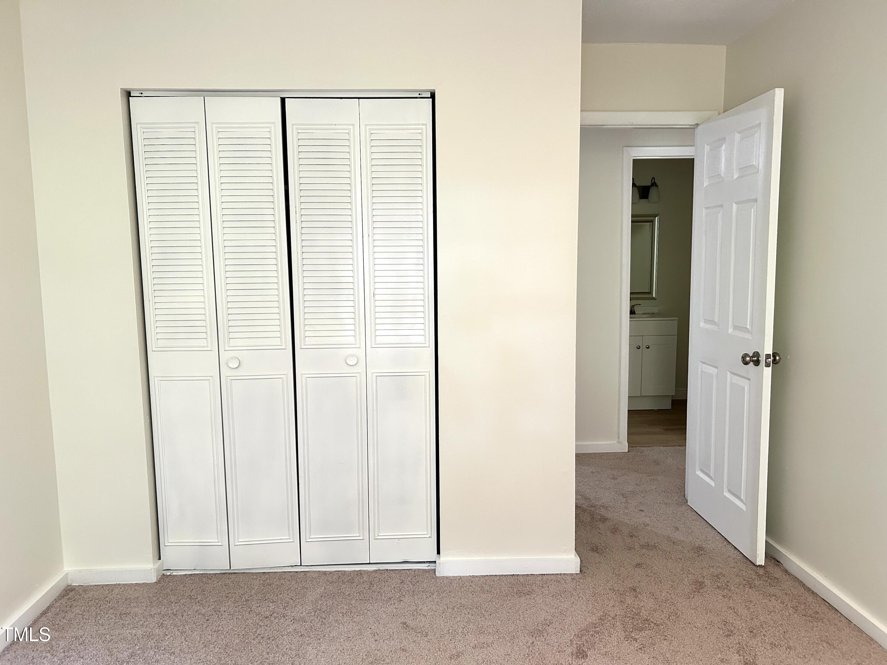 5804 Nottoway Court, Unit G Raleigh, NC 27609 - Photo 30 of 37 bed31