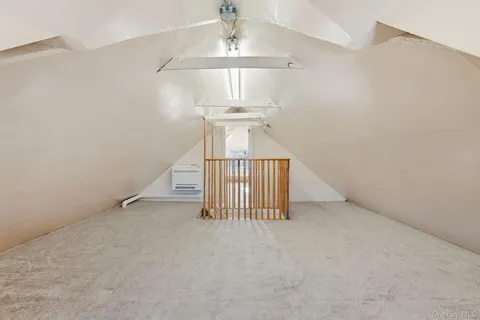 $999,998 | 2015 Tenbroeck Avenue | Pelham Parkway