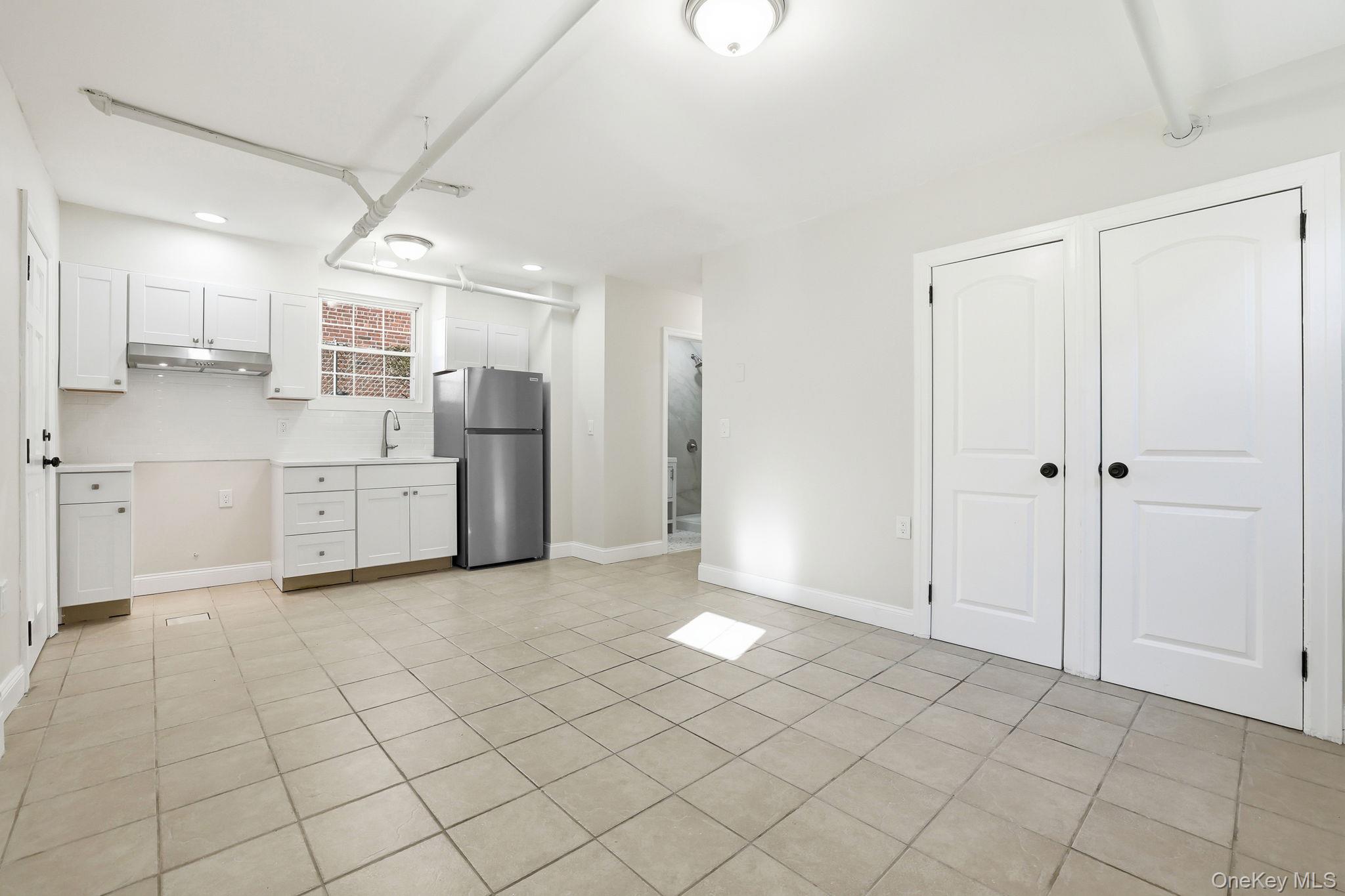 2015 Tenbroeck Avenue Bronx, NY 10461 - Photo 34 of 50 a view of a kitchen with a sink