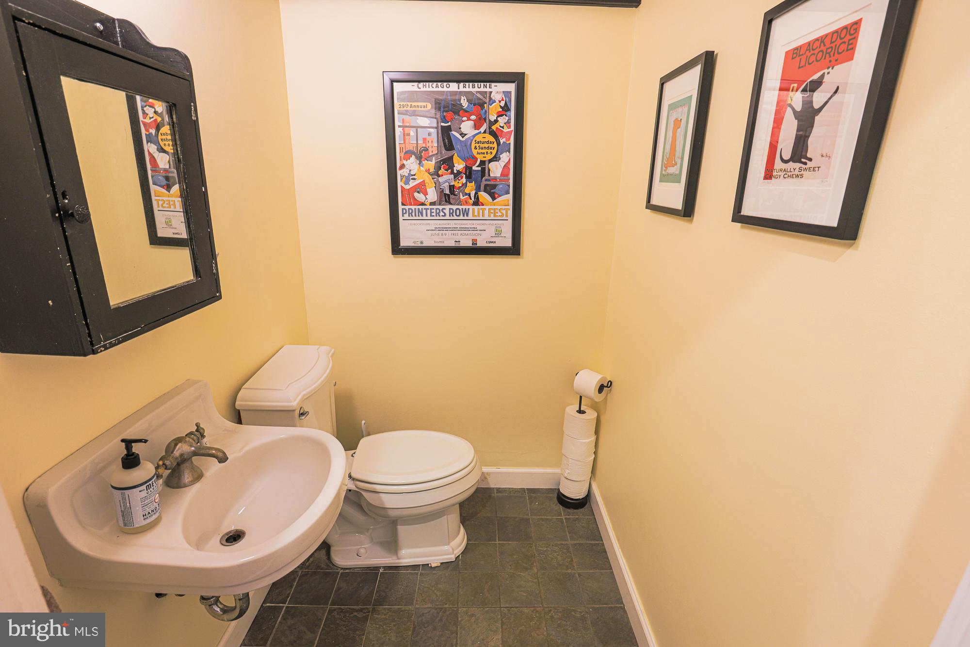 2304 Ken Oak Road Baltimore, MD 21209 - Photo 29 of 63 First floor 1/2 bath