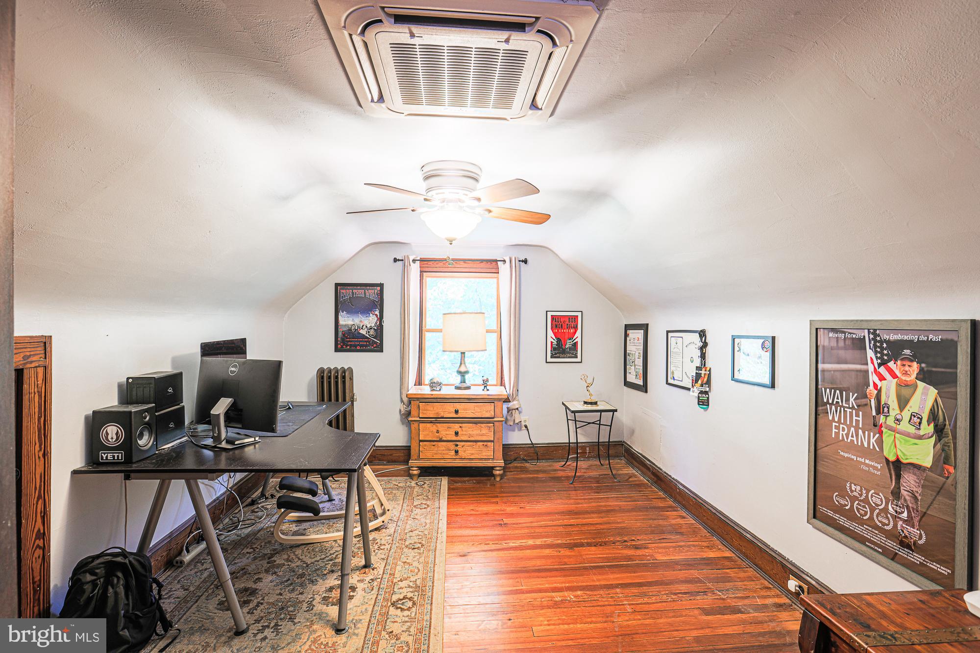 2304 Ken Oak Road Baltimore, MD 21209 - Photo 46 of 63 Fourth bedroom/ office space