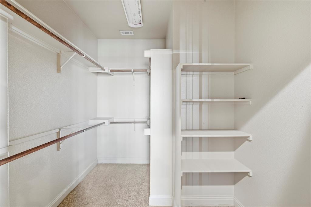 563 Rockingham Drive Irving, TX 75063 - Photo 9 of 35