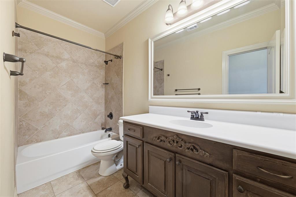 563 Rockingham Drive Irving, TX 75063 - Photo 10 of 35