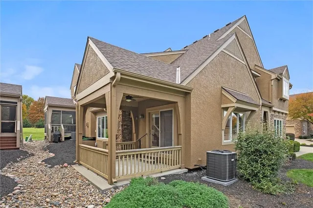 $399,000 | 13928 South Summit Street, Olathe, KS 66062