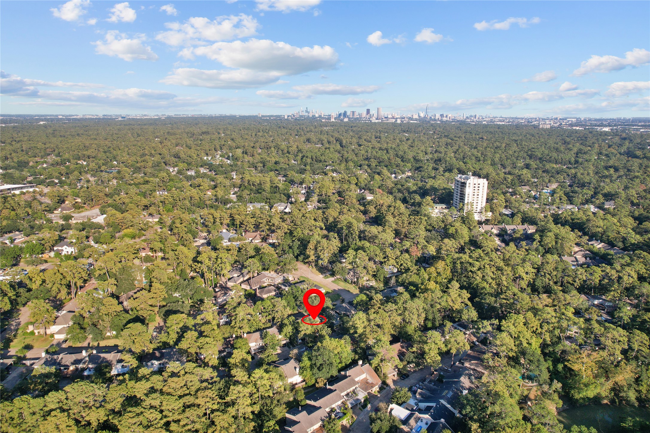 201 Vanderpool Lane, Unit 103 Houston, TX 77024 - Photo 13 of 28 a view of city and mountain