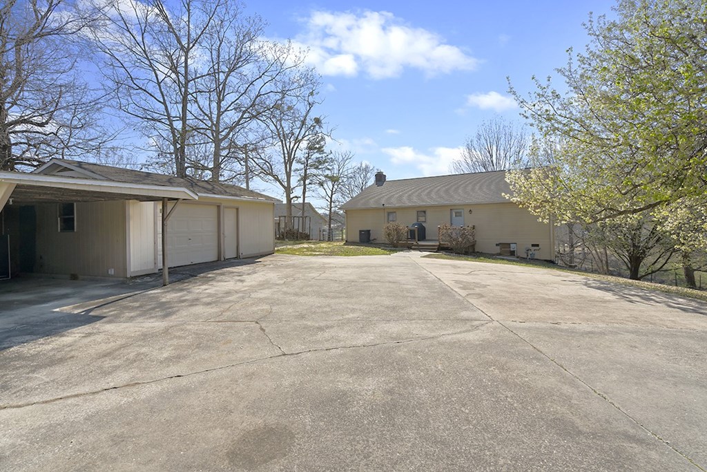 248 State Rd S-30-913 Waterloo, SC 29384 - Photo 2 of 24