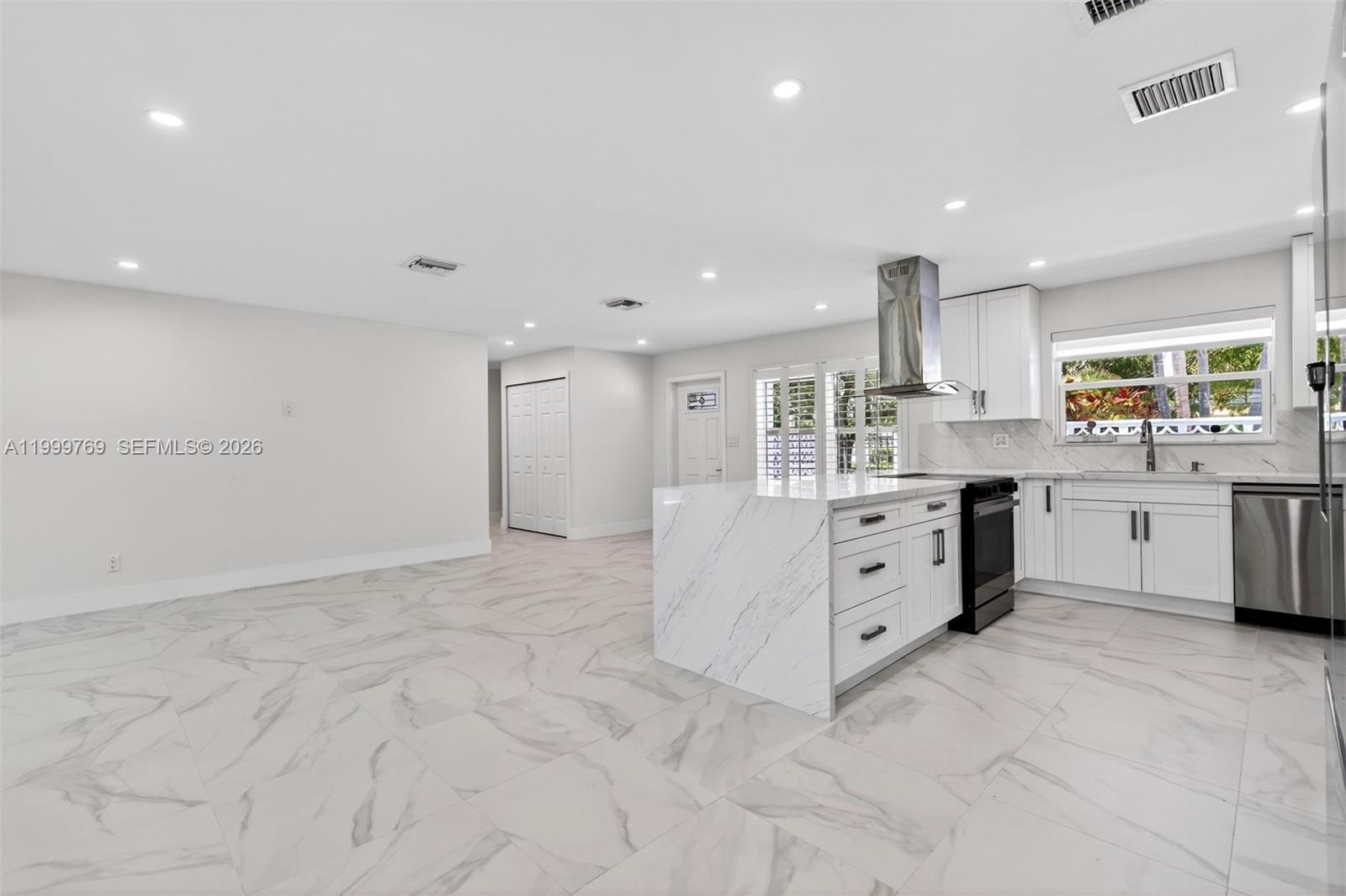 4010 Northeast 22nd Avenue, Unit 4010 Lighthouse Point, FL 33064 - Photo 12 of 43
