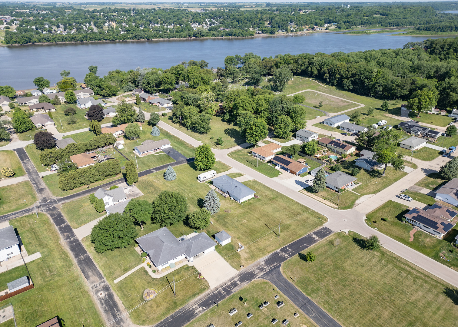 710 1st Avenue Fulton, IL 61252 - Photo 8 of 33