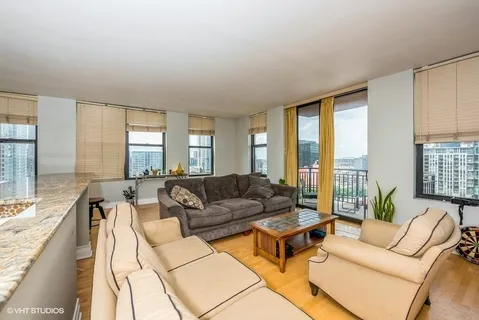 $3,850 | 330 North Jefferson Street, Unit 1405, Chicago, IL 60661