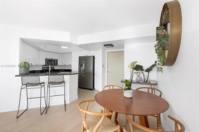 $720,000 | 1800 Sunset Harbour Drive, Unit 803, Miami Beach, FL 33139