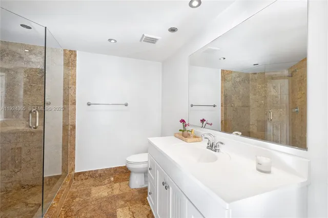 $720,000 | 1800 Sunset Harbour Drive, Unit 803, Miami Beach, FL 33139