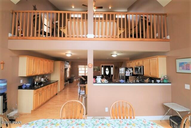 141 Maple Leaf Road Lackawaxen, PA 18435 - Photo 16 of 41 15. TO KITCHEN & LOFT