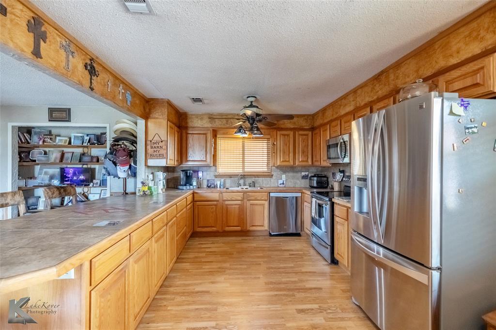 8608 Spinks Road Abilene, TX 79603 - Photo 13 of 40 Kitchen