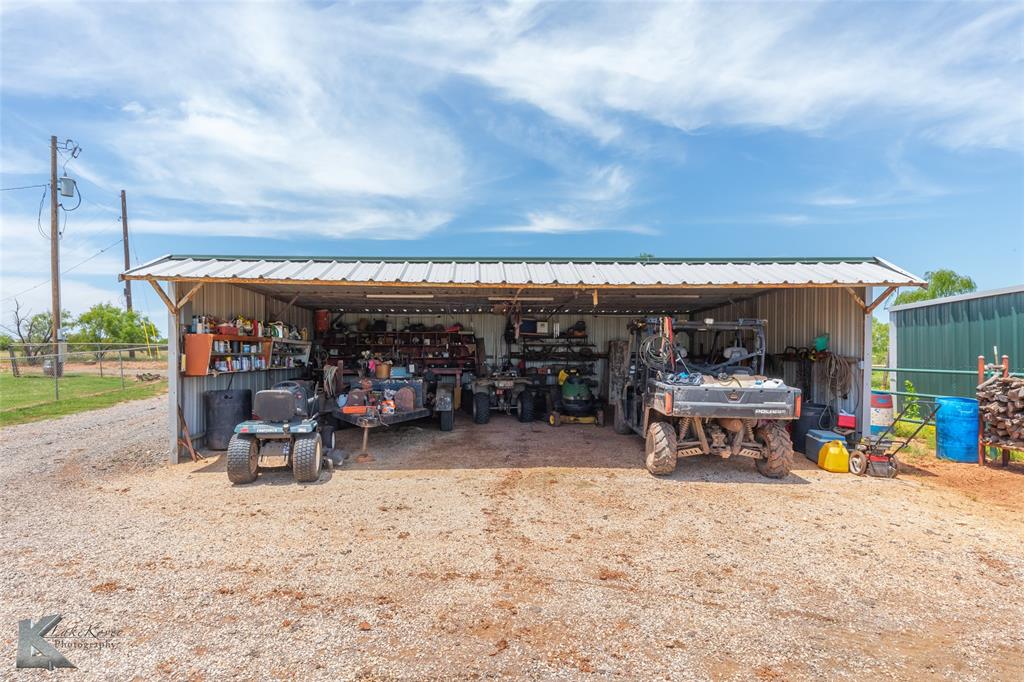 8608 Spinks Road Abilene, TX 79603 - Photo 29 of 40 Covered Shop