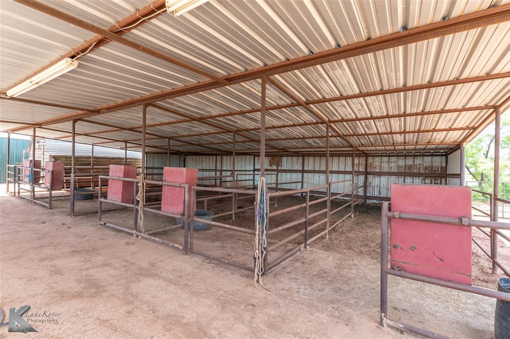 8608 Spinks Road Abilene, TX 79603 - Photo 31 of 40 5 Covered Horse Runs