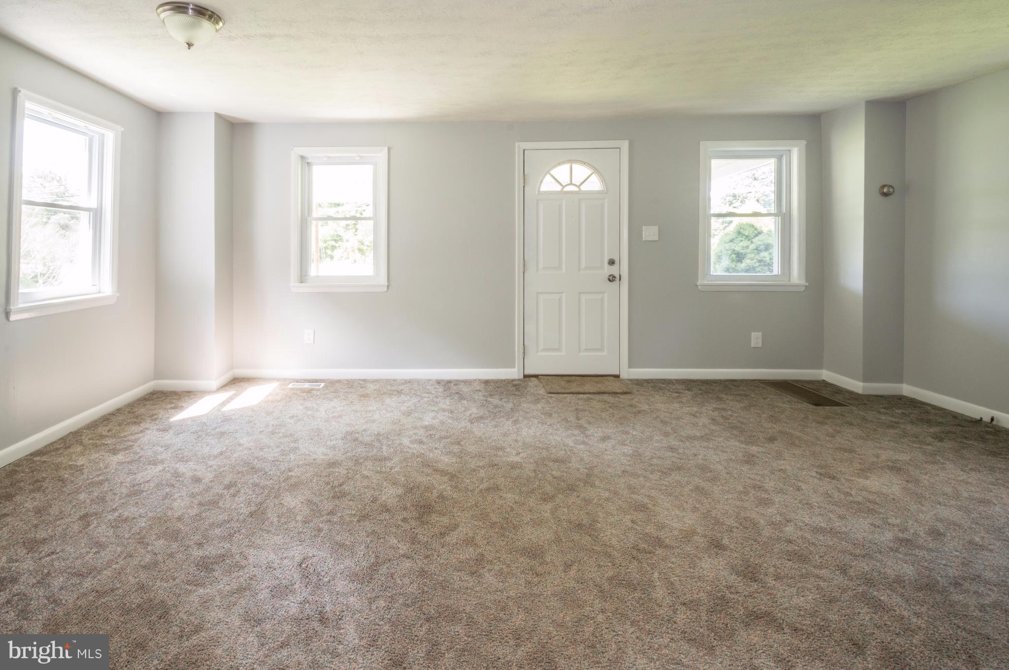 4201 Conowingo Road Darlington, MD 21034 - Photo 6 of 26 Living Room