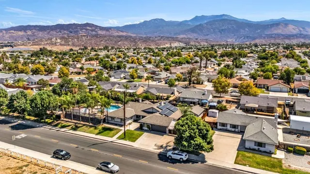 $799,000 | 25186 Lake Street, Hemet, CA 92544