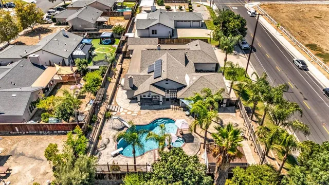 $799,000 | 25186 Lake Street, Hemet, CA 92544