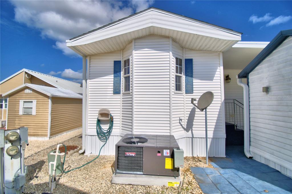 251 Patterson Road, Unit H17 Haines City, FL 33844 - Photo 33 of 47 a front view of a house with a balcony