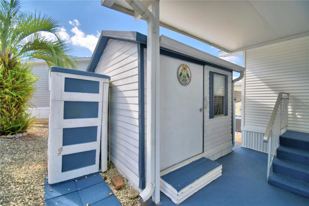 251 Patterson Road, Unit H17 Haines City, FL 33844 - Photo 37 of 47 a view of entryway