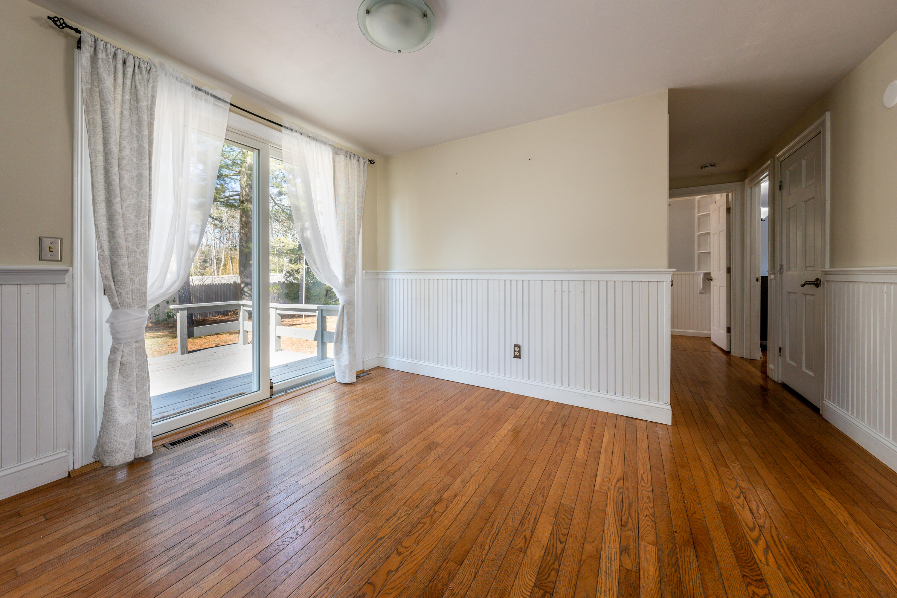 727 Shootflying Hill Road Centerville, MA 02632 - Photo 11 of 28 dine