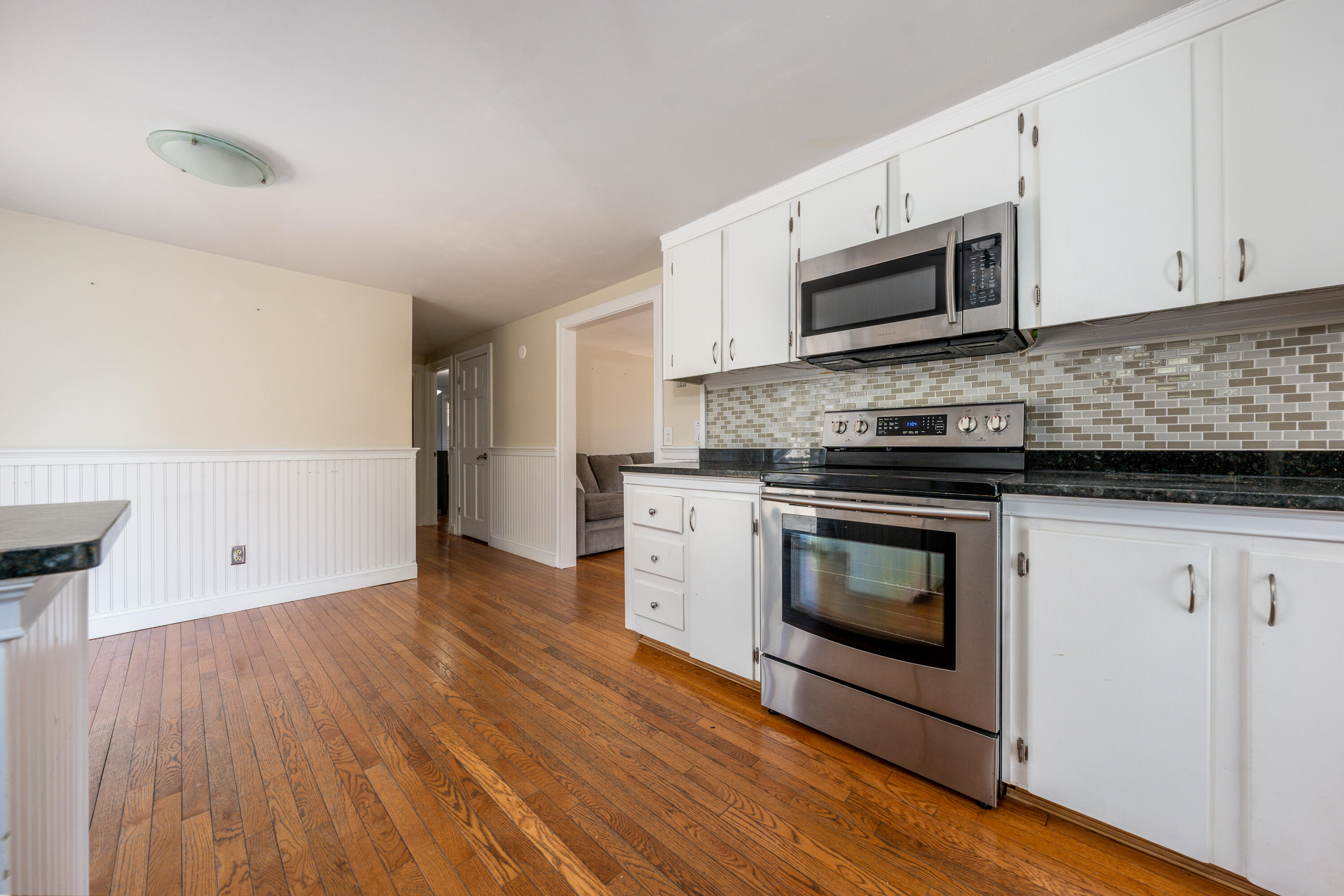 727 Shootflying Hill Road Centerville, MA 02632 - Photo 10 of 28 kitchen4