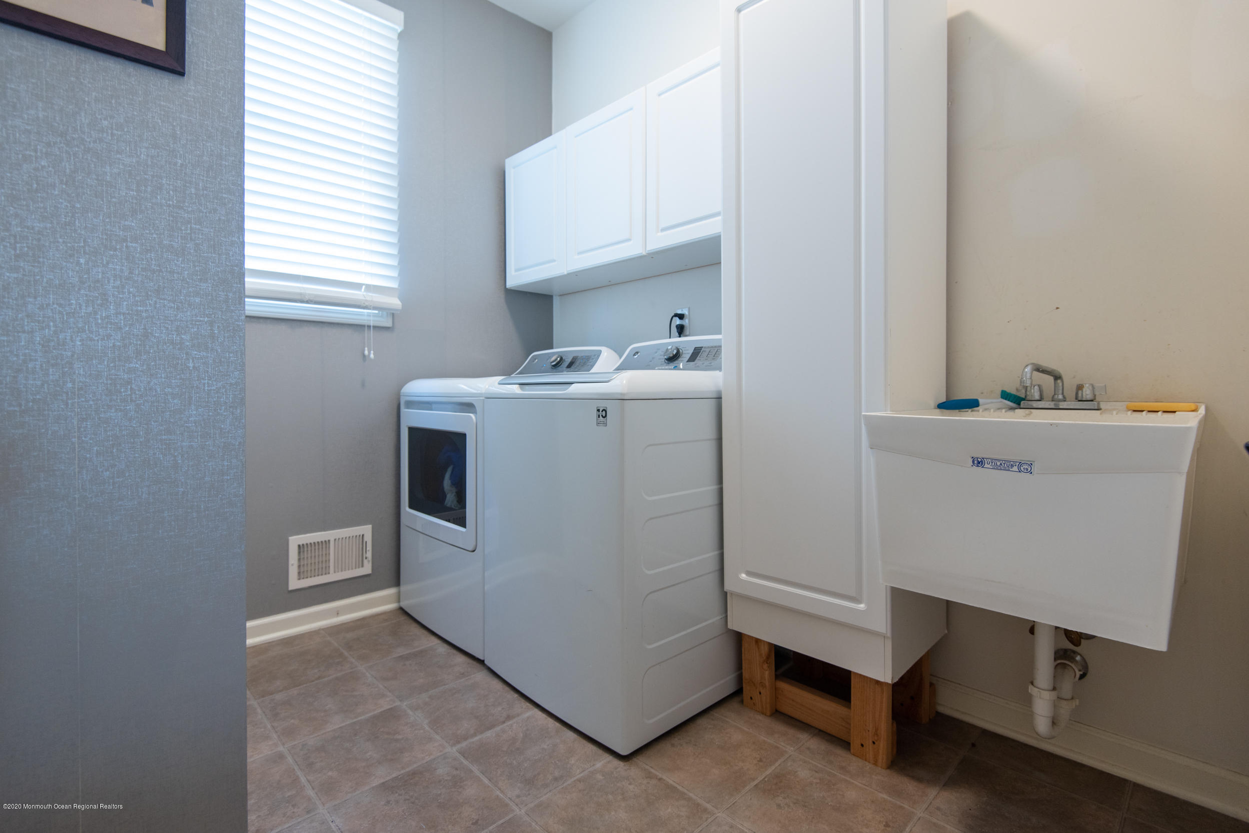 4 Vancleve Road Manalapan, NJ 07726 - Photo 24 of 52 Laundry
