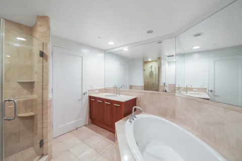 $6,500 | 8100 River Road, Unit 601, North Bergen, NJ 07047