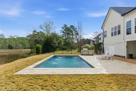 $1,295,000 | 106 Berkshire Drive, Wando, SC 29492