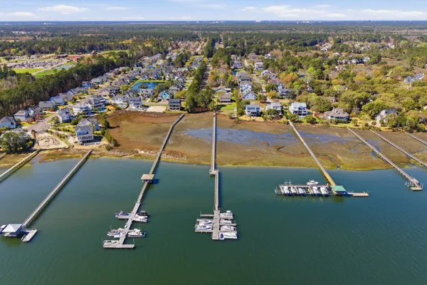 $1,295,000 | 106 Berkshire Drive, Wando, SC 29492