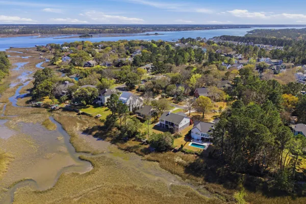 $1,295,000 | 106 Berkshire Drive, Wando, SC 29492